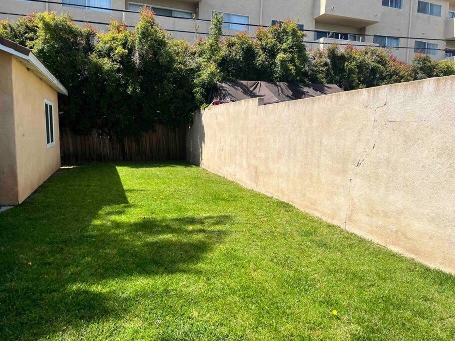 Casa de férias Unit B With Big Yard *